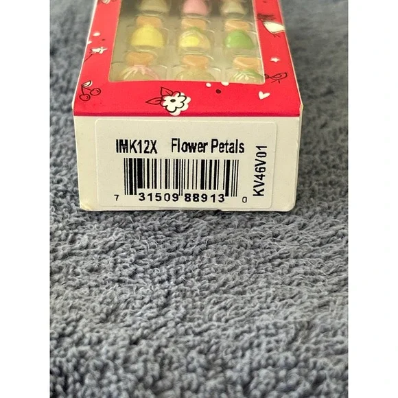 imPRESS Mini Press On Manicure Flower Petals Pink Yellow Green Nails Kids - Picture 3 of 4